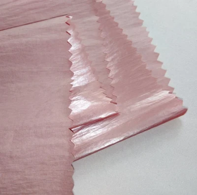 Laserbedrucktes Polyester mit hoher Waschechtheit, bunt für Daunenjacke, Regenbogen-Crinkle-Nylongewebe
